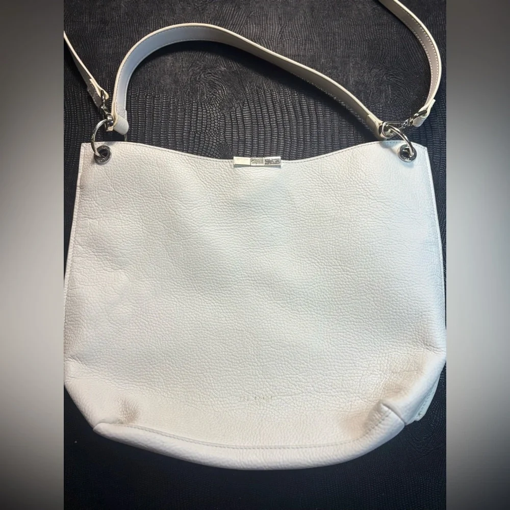 White Leather Ted Baker Crossbody Purse - Picture 4 of 11